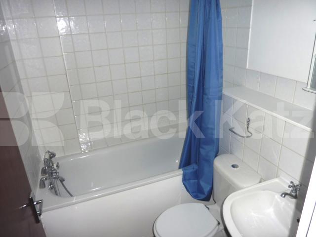 			NEW INSTRUCTION!, 2 Bedroom, 1 bath, 1 reception Flat			 Chalton Street, EUSTON / CAMDEN